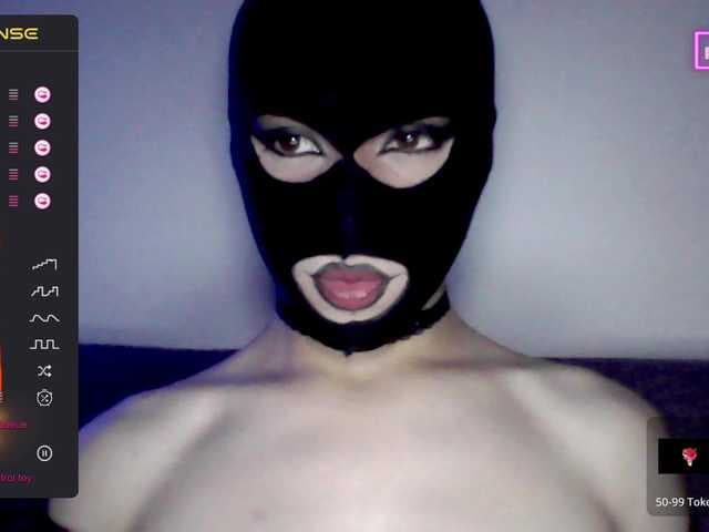 TathiiDelvey live cam