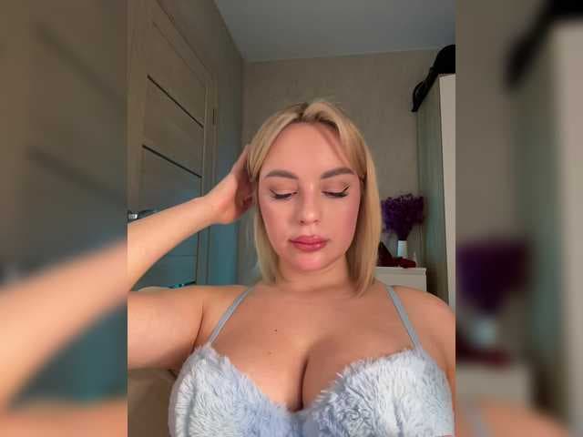 Mila-m live cam on BongaCams