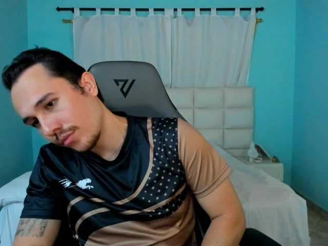 Jon-Striker live cam