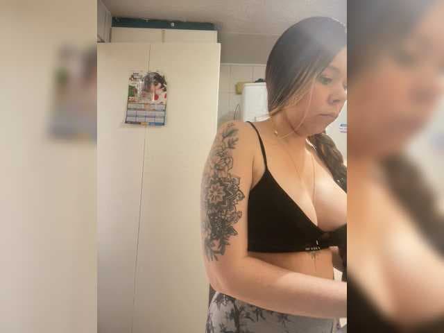 erika18love live cam
