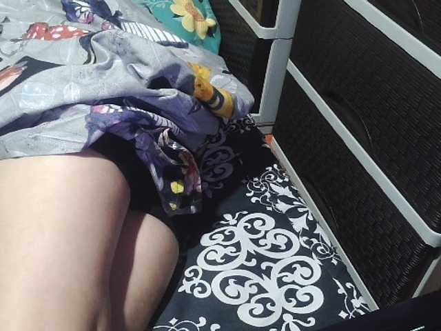 Kazzandra live cam