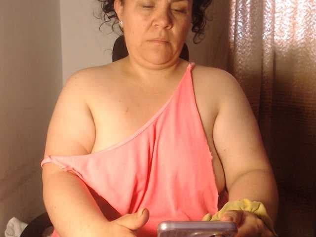 agathamiller live cam on BongaCams