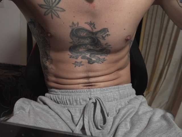 Redrum696 live cam