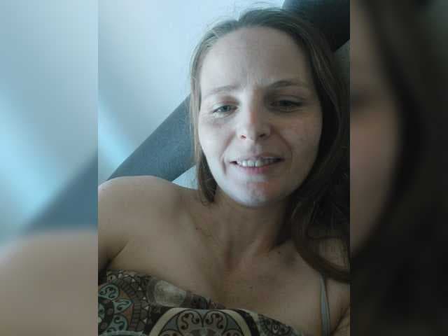 S-O-F-I-A live cam