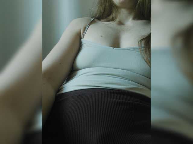S-O-F-I-A live cam
