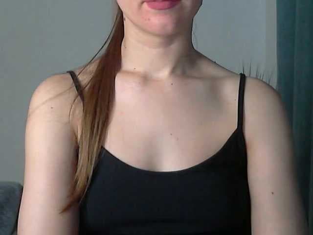 Lolakisss live cam