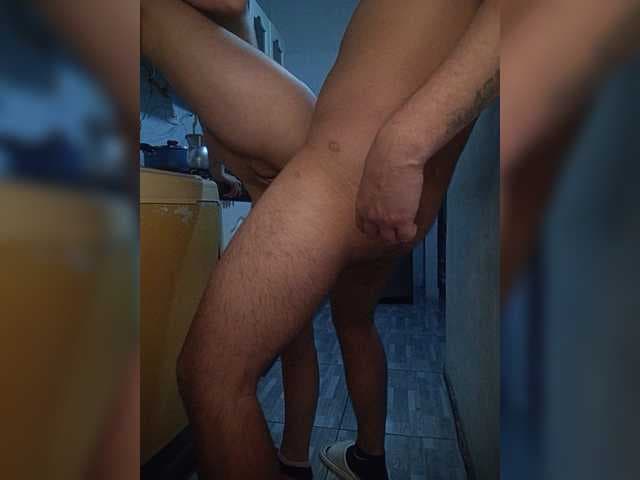 Kingofqueen23 live cam