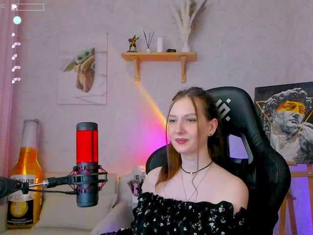 KiraRumGirl live cam