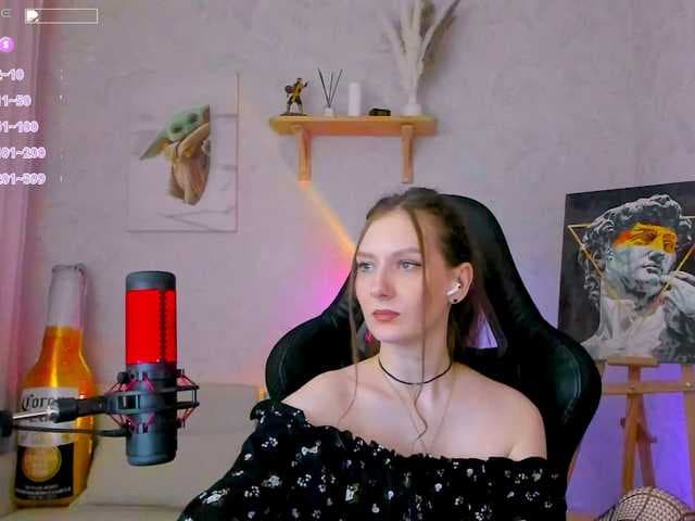 KiraRumGirl live cam