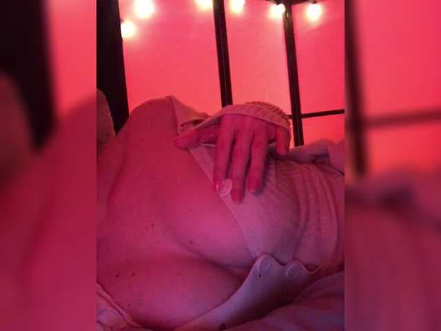 Koshka_Kivi live cam on BongaCams