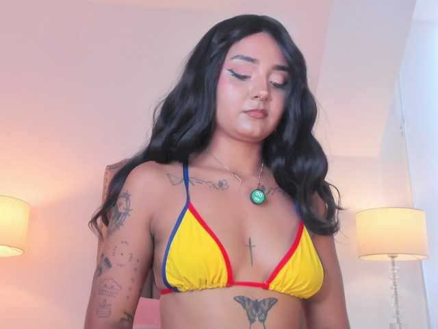 Emma-Torres1 live cam
