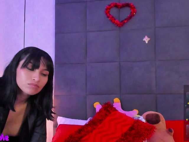 ChloeMontes live cam