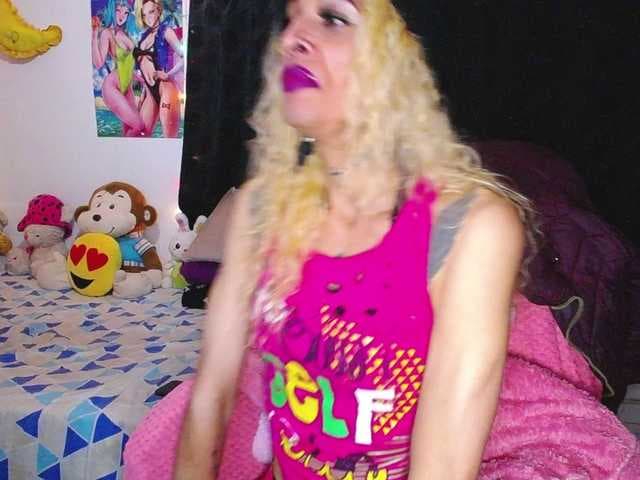 flaquitacoral live cam