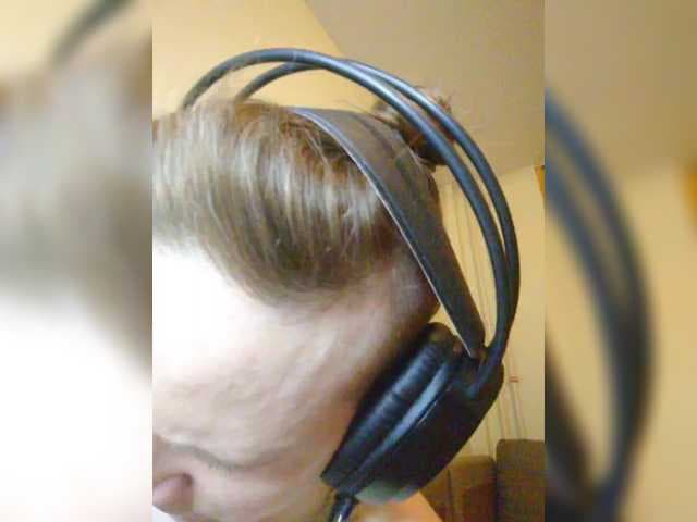 Magretta_Dering live cam