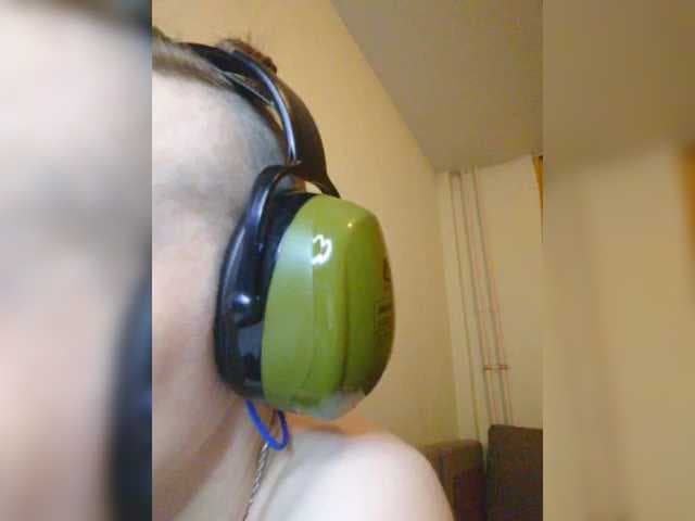 Magretta_Dering live cam