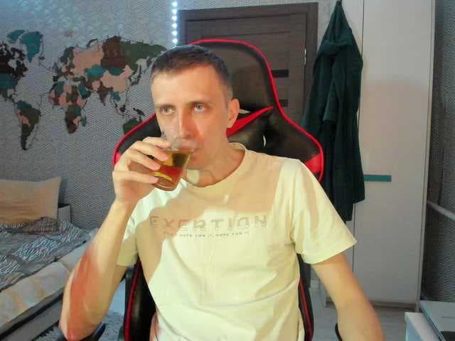 Alex21cmBolt live cam