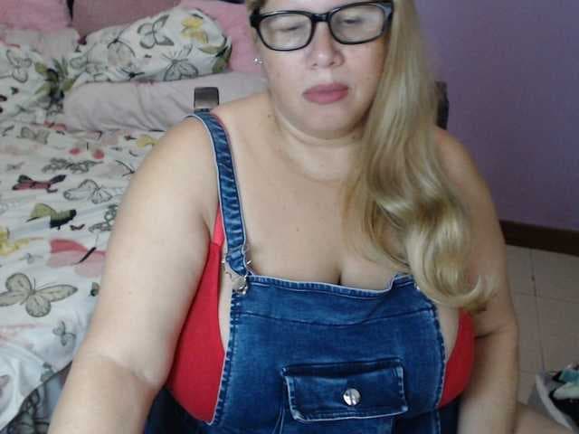 ElizabethTaylor8 live cam