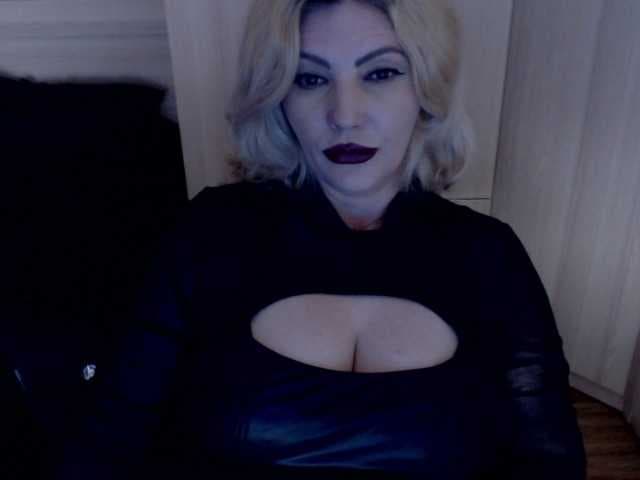 Mistress-Demi live cam