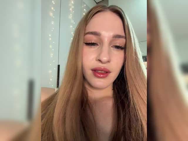 VictoriaBix live cam