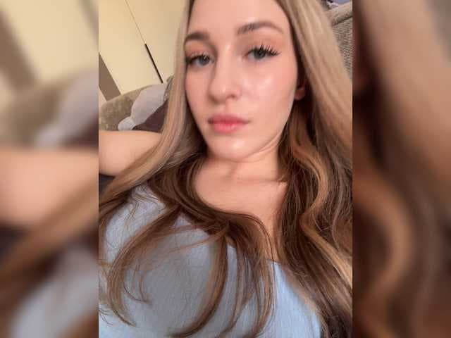 VictoriaBix live cam