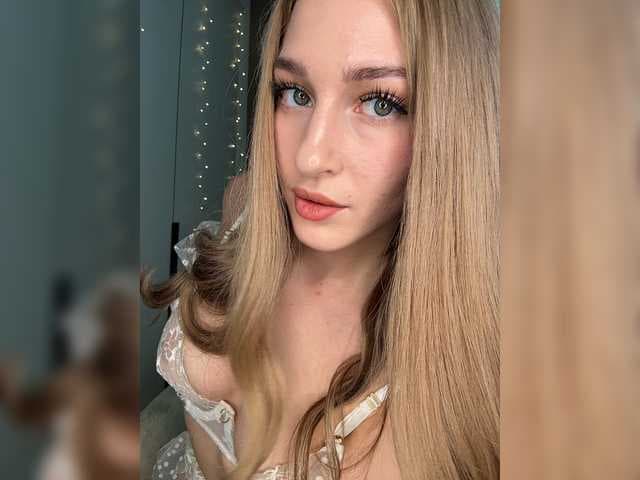 VictoriaBix live cam