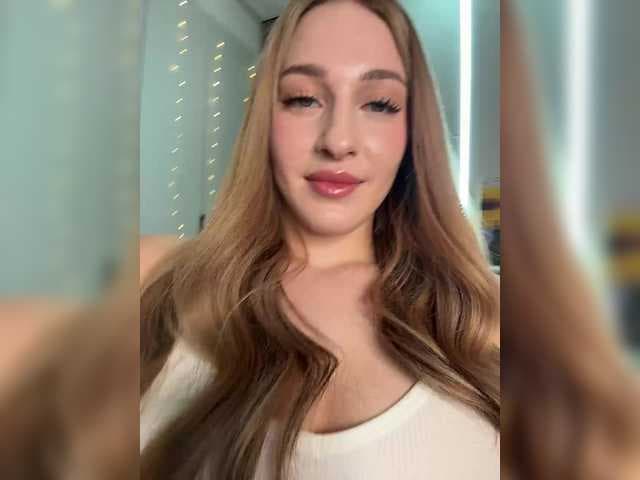 VictoriaBix live cam