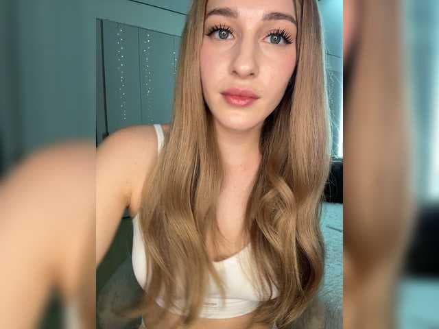 VictoriaBix live cam