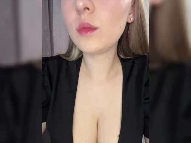 AlinaRay live cam
