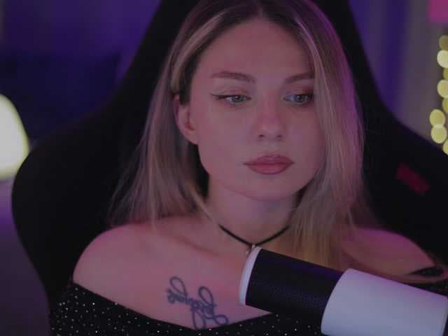 D_i_aM live cam