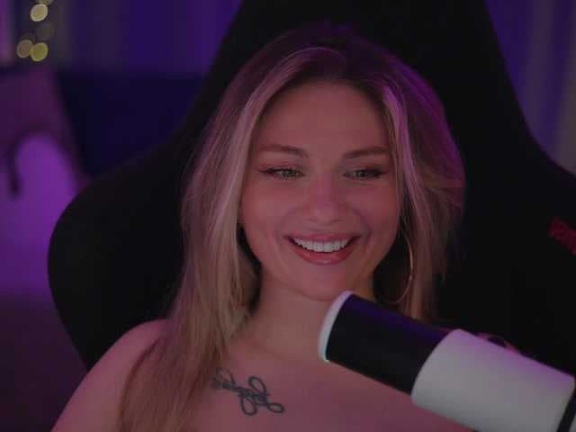 D_i_aM live cam