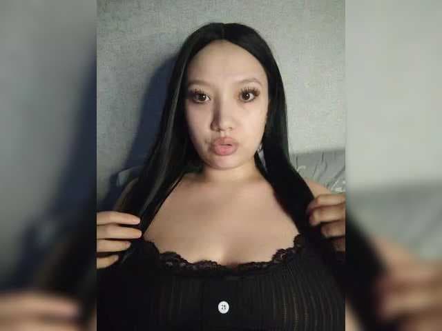 Goldlove1 live cam