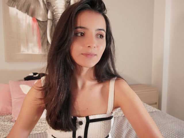 Raychell_Black live cam