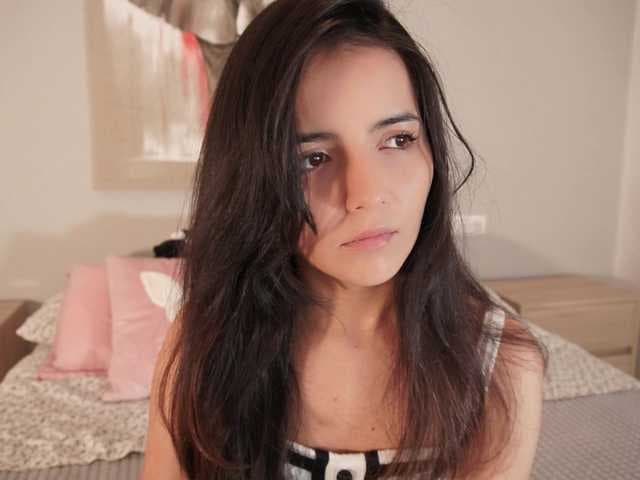 Raychell_Black live cam