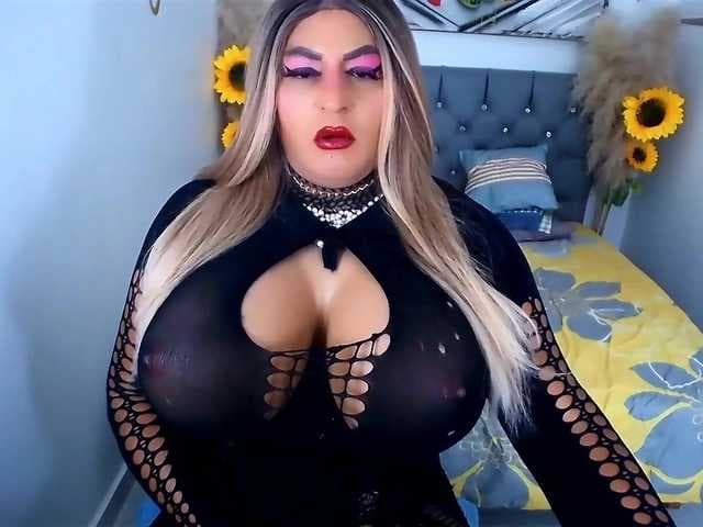 kamilabigcock live cam