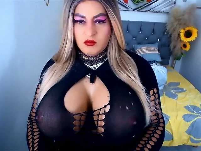 kamilabigcock live cam