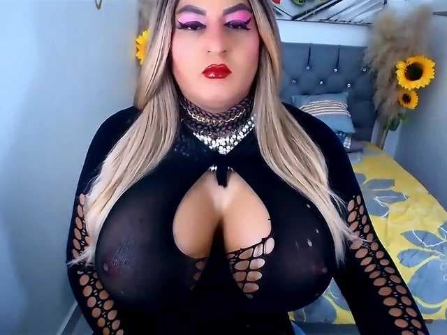 kamilabigcock live cam