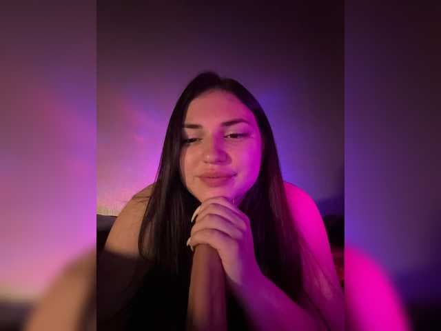 -Monika live cam