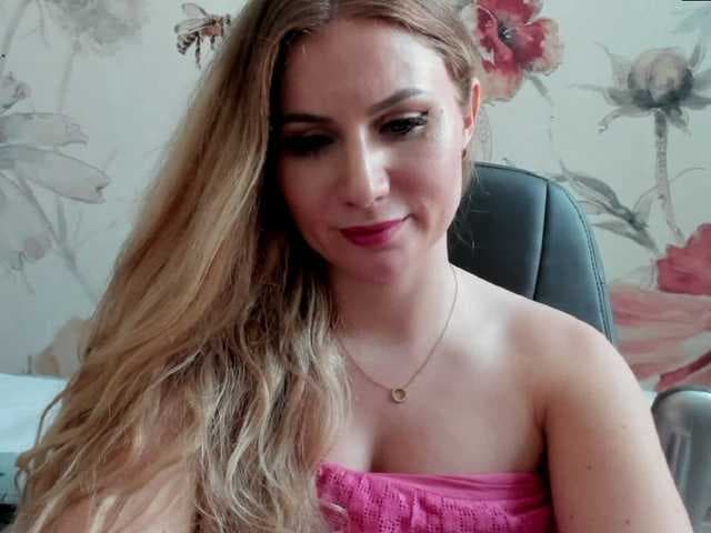 SweetMirande live cam
