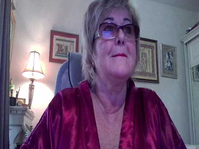 KarinkaSweet live cam