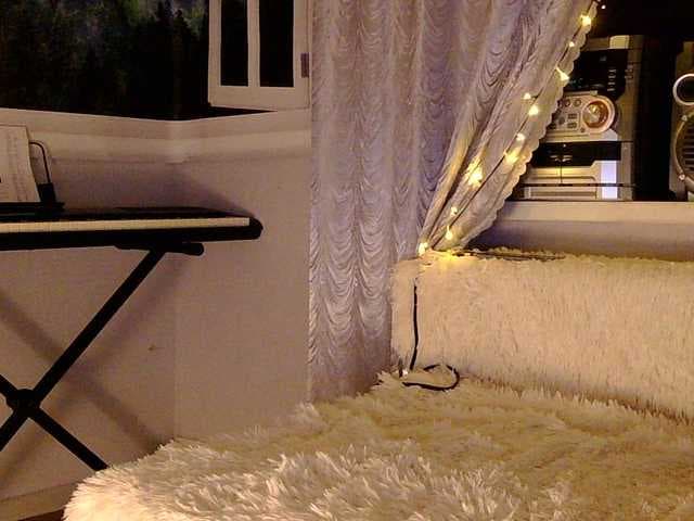 Oksana_32 live cam