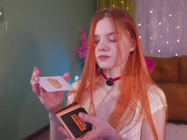 katy-ethereal live cam