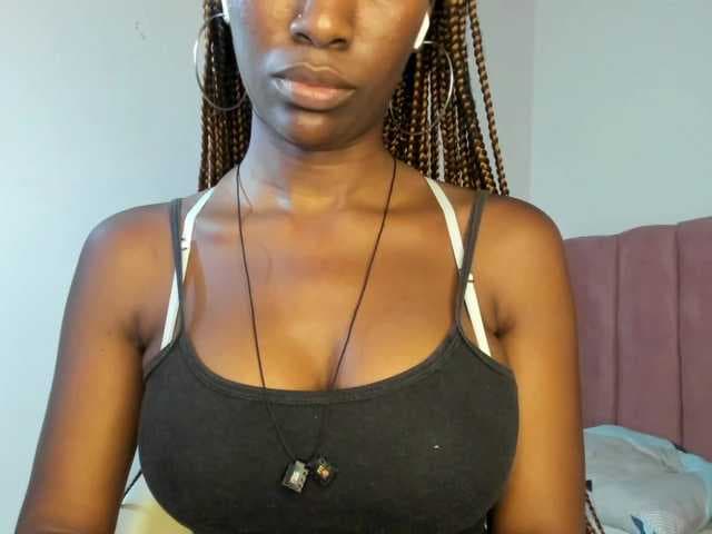 Tahira-20 live cam on BongaCams