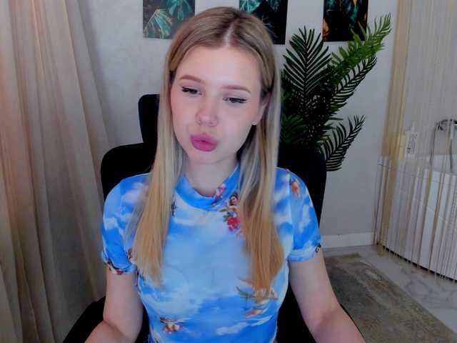 GlamorousGirl live cam