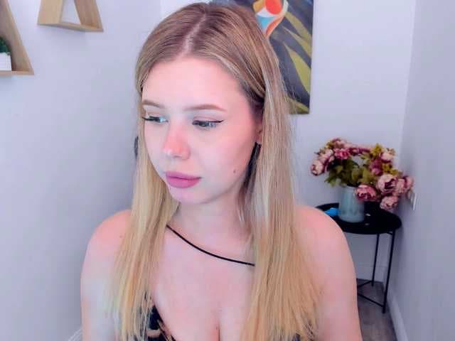 GlamorousGirl live cam