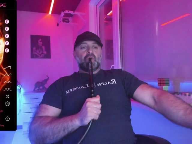 MikeBear live cam