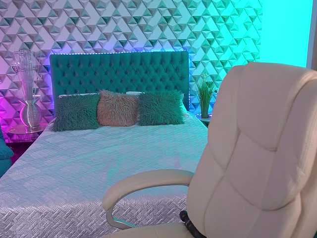 AmellyWhite live cam