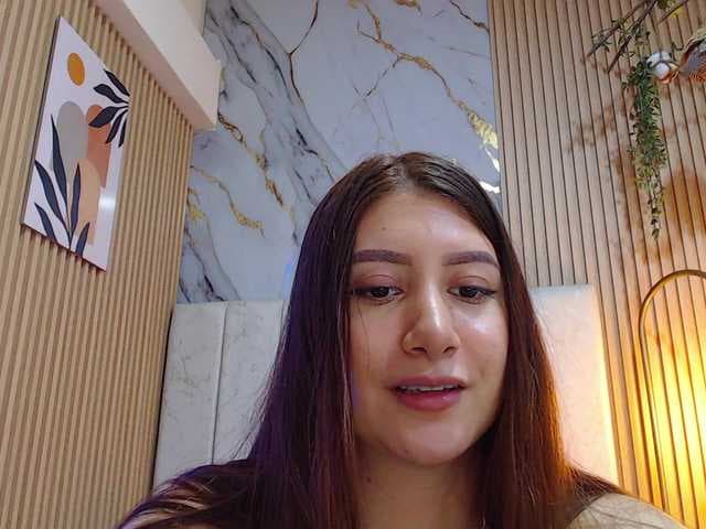 hornyssluttt live cam