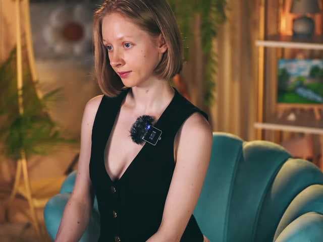 MiaVebes live cam