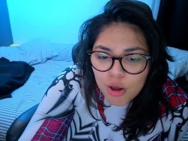 Miacanelaxo live cam