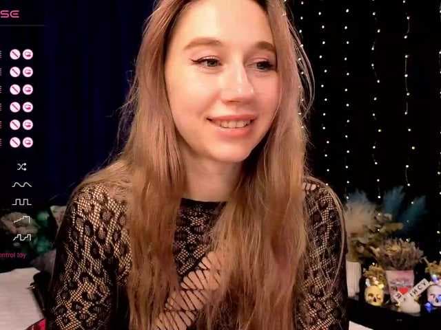 kiskaWEDNESDAY live cam